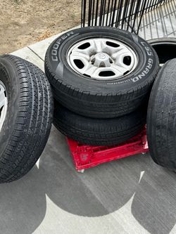 Toyota tacoma Tires 2005 to 2013