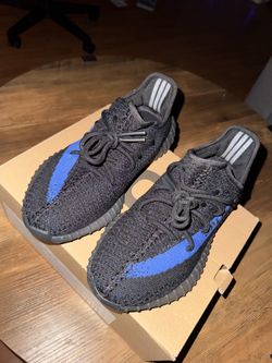 Yeezy Dazzling Blue Size 6