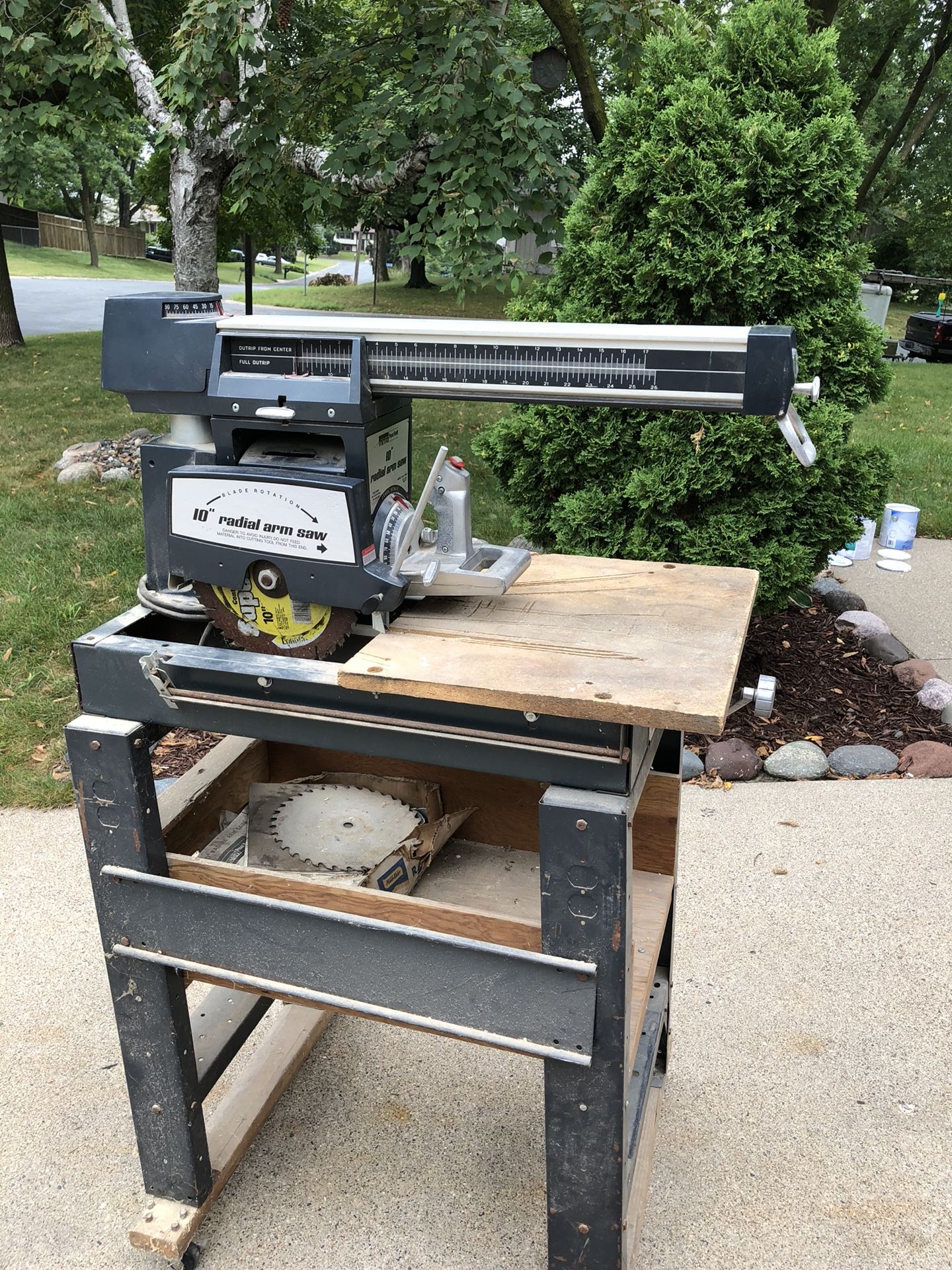 Montgomery ward 10 radial arm saw outlet