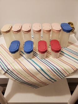 Vintage Tupperware modular mates spice shaker/keepers