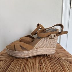 Dolce Vita Tan Suede Espadrille Wedge Sandals size 8.5