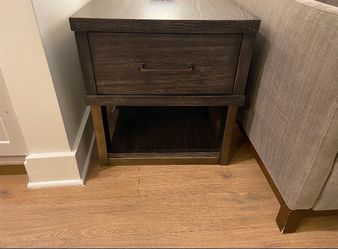 End Table by Ashley - Brown, USB, Power Outlet