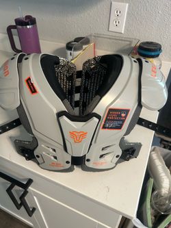 Youth football shoulder pads