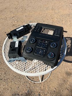 2013 F-150 Ford radio module and temp and dash screen used