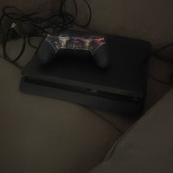 ps4 W cables n controller 
