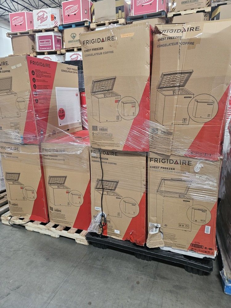 Frigidaire Chest Freezer Cold Frio 🥶