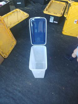 Airtight Pet Food Container