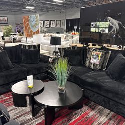 Beautiful Sofa Loveseat! $2499 🖤🩷🔥 Customizable!