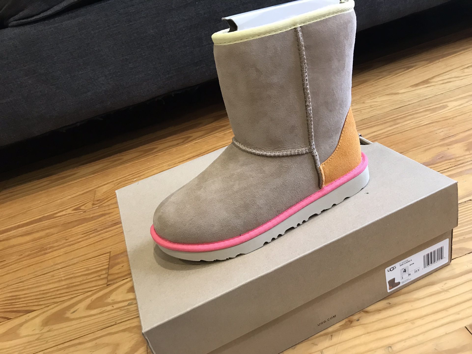Ugg Boots Kid Size 4