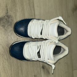 Jordan 11 Retro Low 