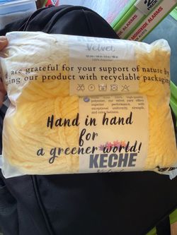 Keche Velvet yarn for crocheting, soft chenille bulky baby blanket amigurumi yarn