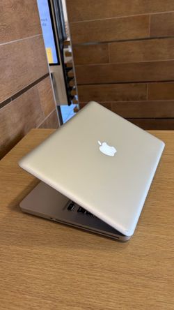 Apple MacBook Pro 13” i5/8GB/256GB SSD $140