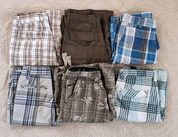 Boys Shorts Size 12 Fontana Pickup.