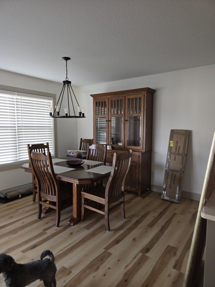 Cherry Stained Oak, Amish-made Dining Set.