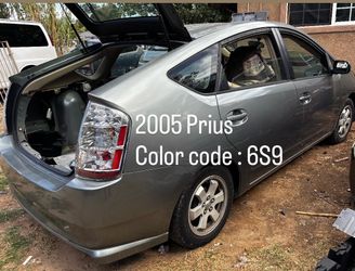 2005 Prius Parts Available- PARTING OUT VEHICLE-