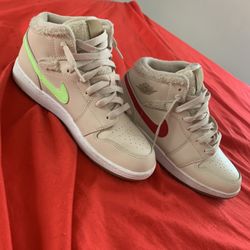 Air Jordan 1s 6Y