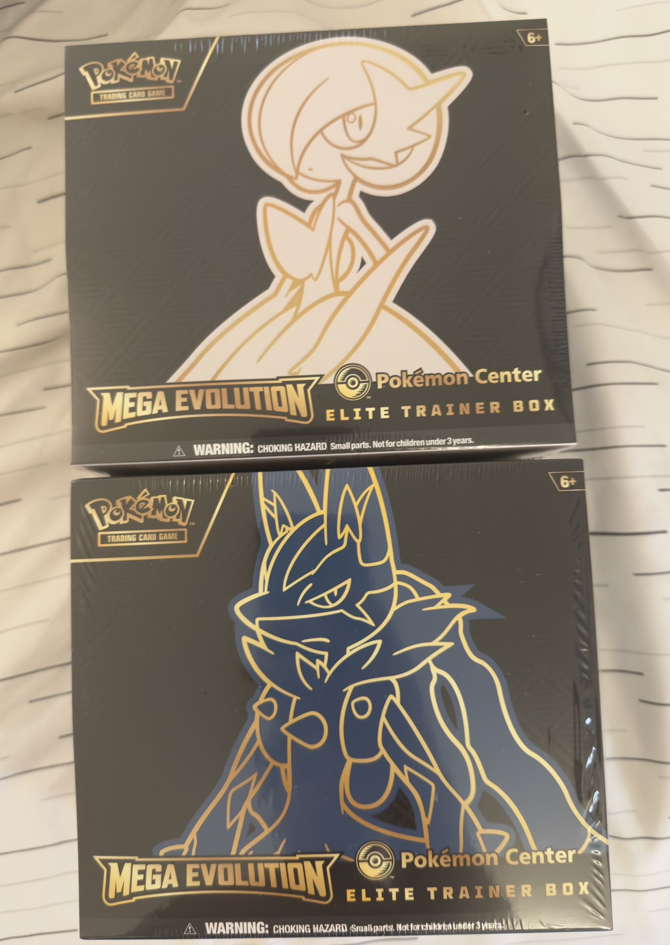 Mega Evolution Pokemon Center ETB ( Lucario + Gardevior)