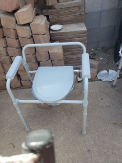 Commode Chair