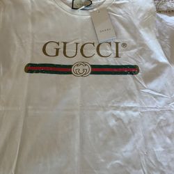 Gucci emblem tee