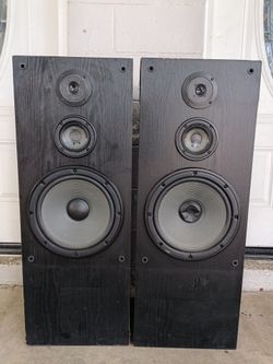 Vintage Yamaha NS-A1235 Floor Standing Tower Speakers - 200W - Great Sound