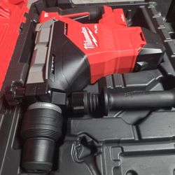 Milwaukee
M18 FUEL ONE-KEY 18V Lithium-Ion Brushless Cordless 1-3/4 in. SDS-MAX Rotary Hammer (Tool-Only)