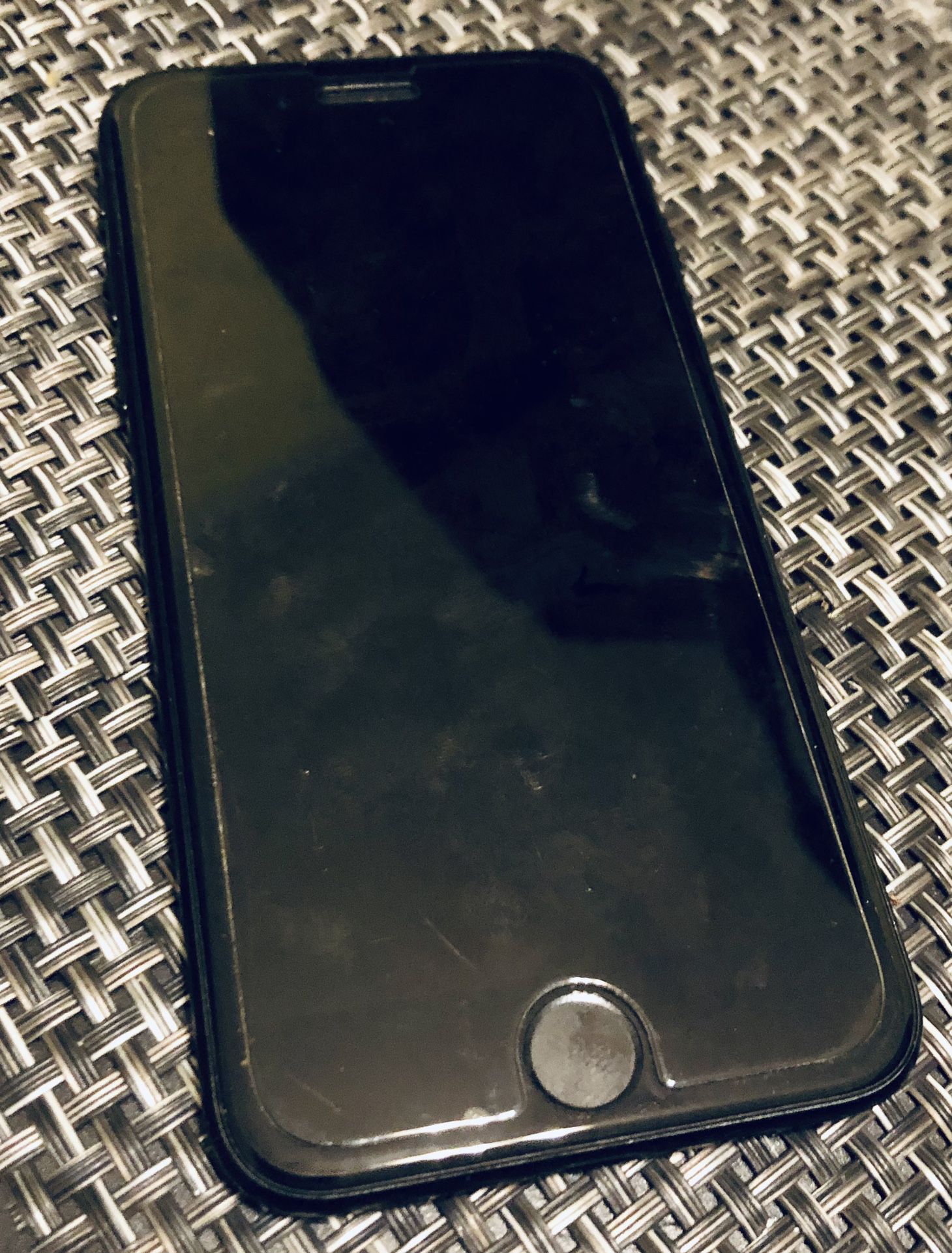 iPhone SE 64 GB - Space Grey - Straight Talk