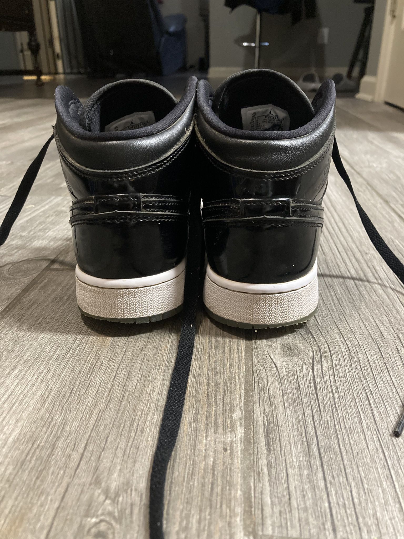 Jordan 1 Space Jam Kids Size 4 Youth