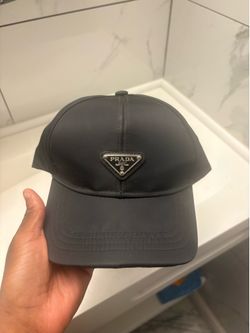 prada hat