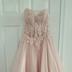 XS light pink quinceañera dress