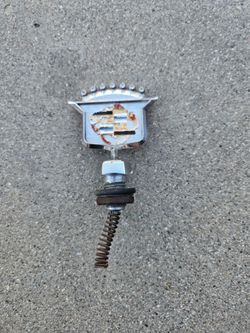 1(contact info removed) Cadillac Deville Hood Ornament Emblem