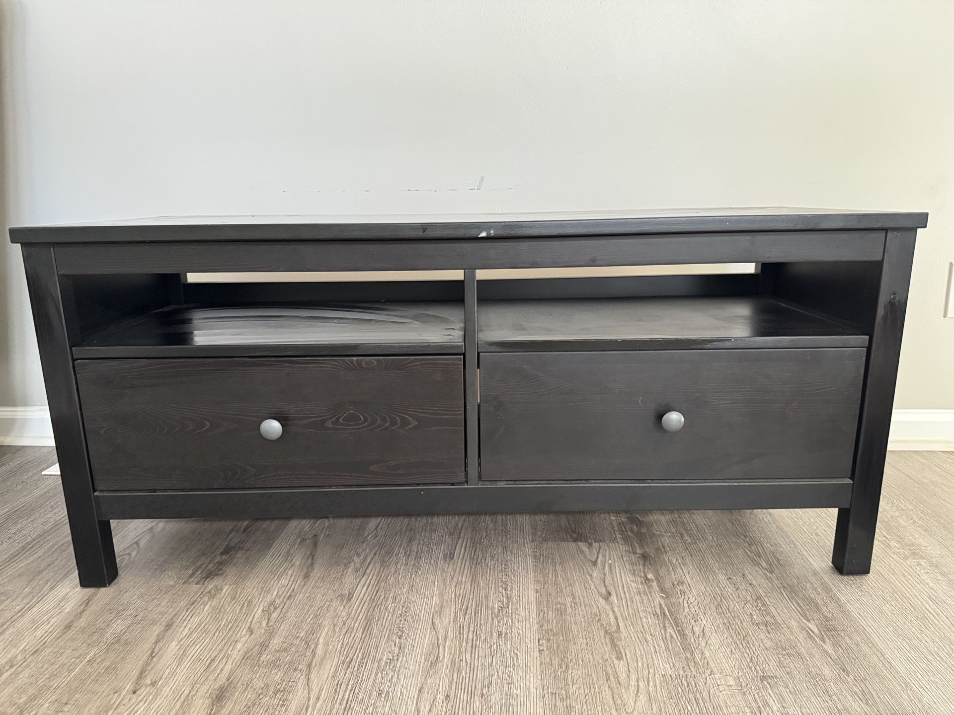 TV stand with storage drawers