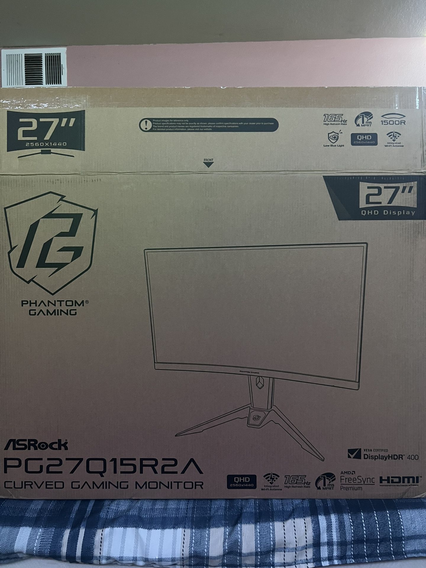 27" 2560X1440/2K QHD DISPLAY PHANTOM® GAMING ASRock PG27Q15R2A CURVED GAMING MONITOR