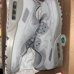 Men’s Nike Size 10.5