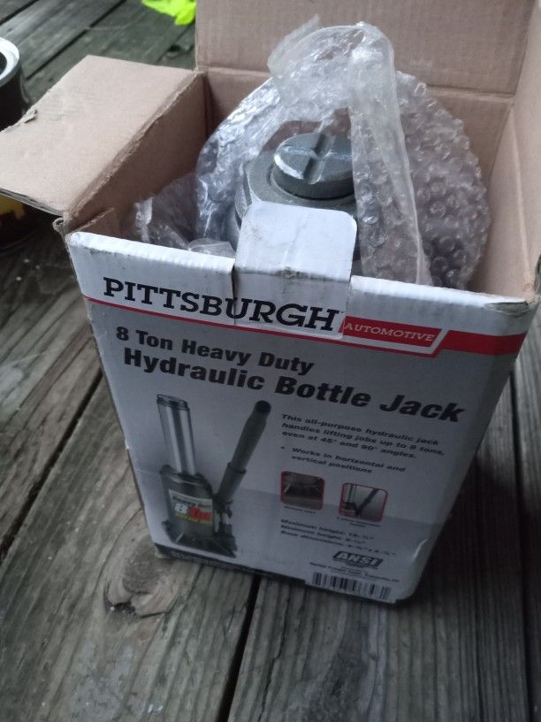 Pittsburgh 8 Ton Bottle Jack New Inbox