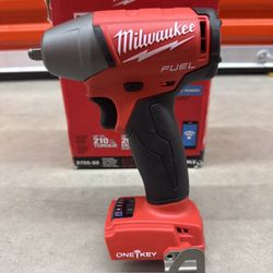 Milwaukee M18 FUEL ONE-KEY 18V Lithium-Ion Brushless Cordless 3/8 in. Impact Wrench w/ Friction Ring