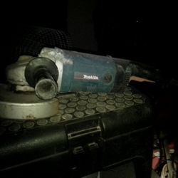 Milwaukee Grinder
