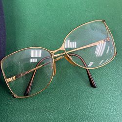 Gold tone vintage Gucci eyeglasses
