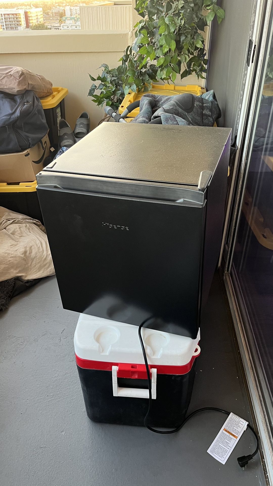 I’m Mini Fridge For Sale $80