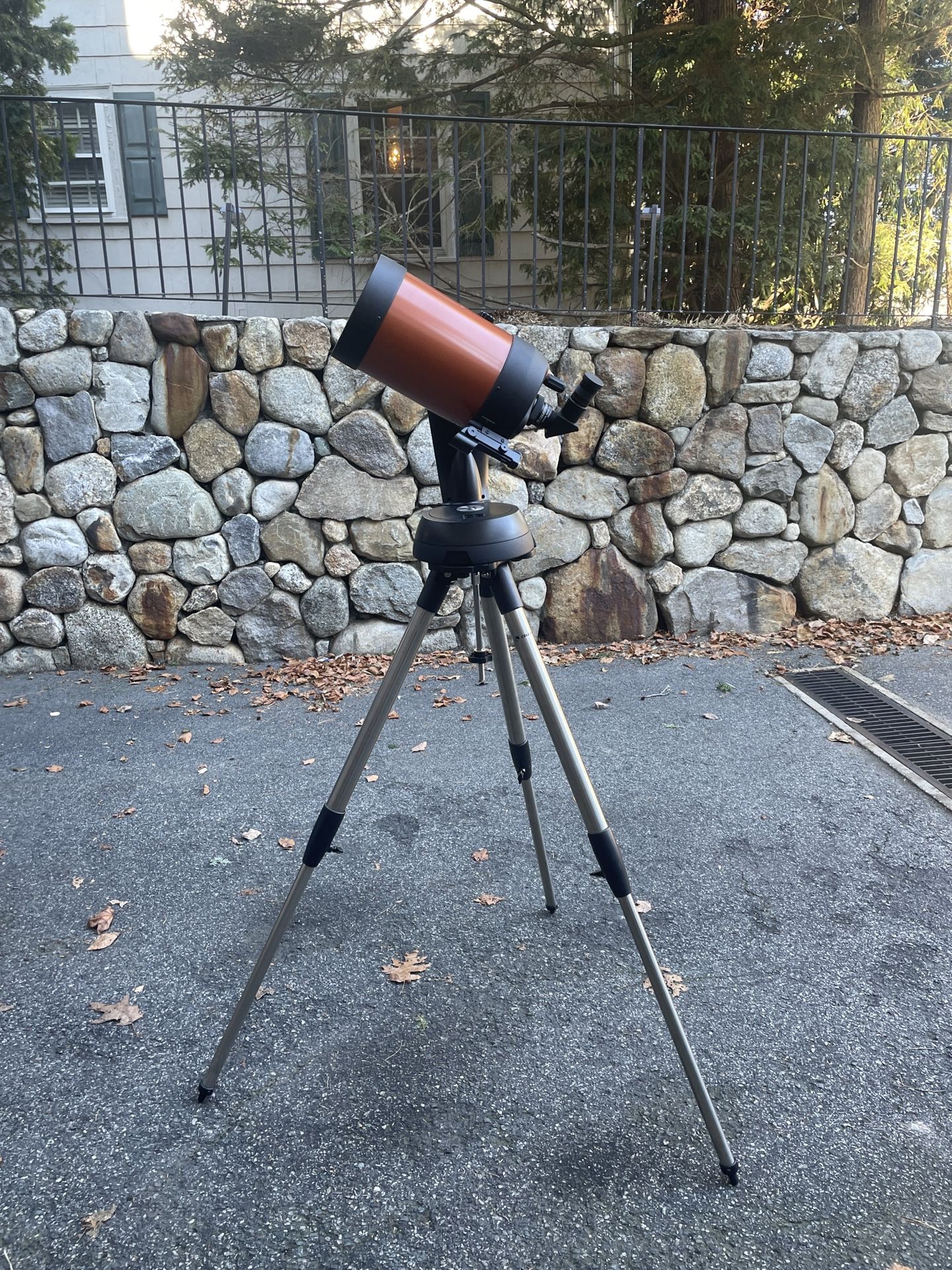 Celestron 6SE Telescope w/ Tripod
