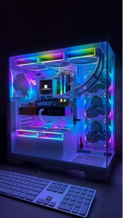 White Gaming PC
