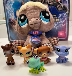 Littlest Pet Shop VIP Horse Plush (2007) & LPS Figures