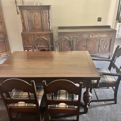 Antique Dining Room Set 