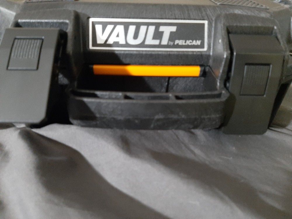Vault Small Case
Without Foam