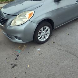 Nissan Versa