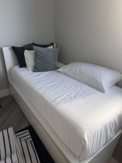 Twin bed With Storage