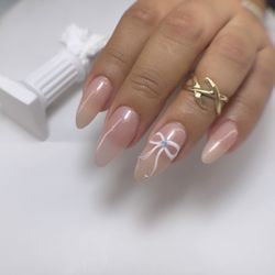 Nails 