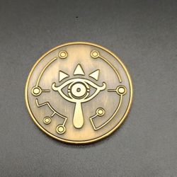 The Legend Of Zelda Breath Of The Wild Collectable Coin Used  like new condition,i only ship  item