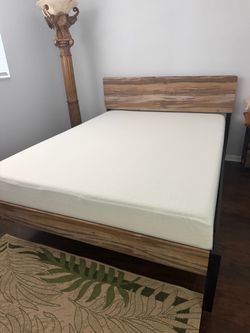 Memory foam queen mattress