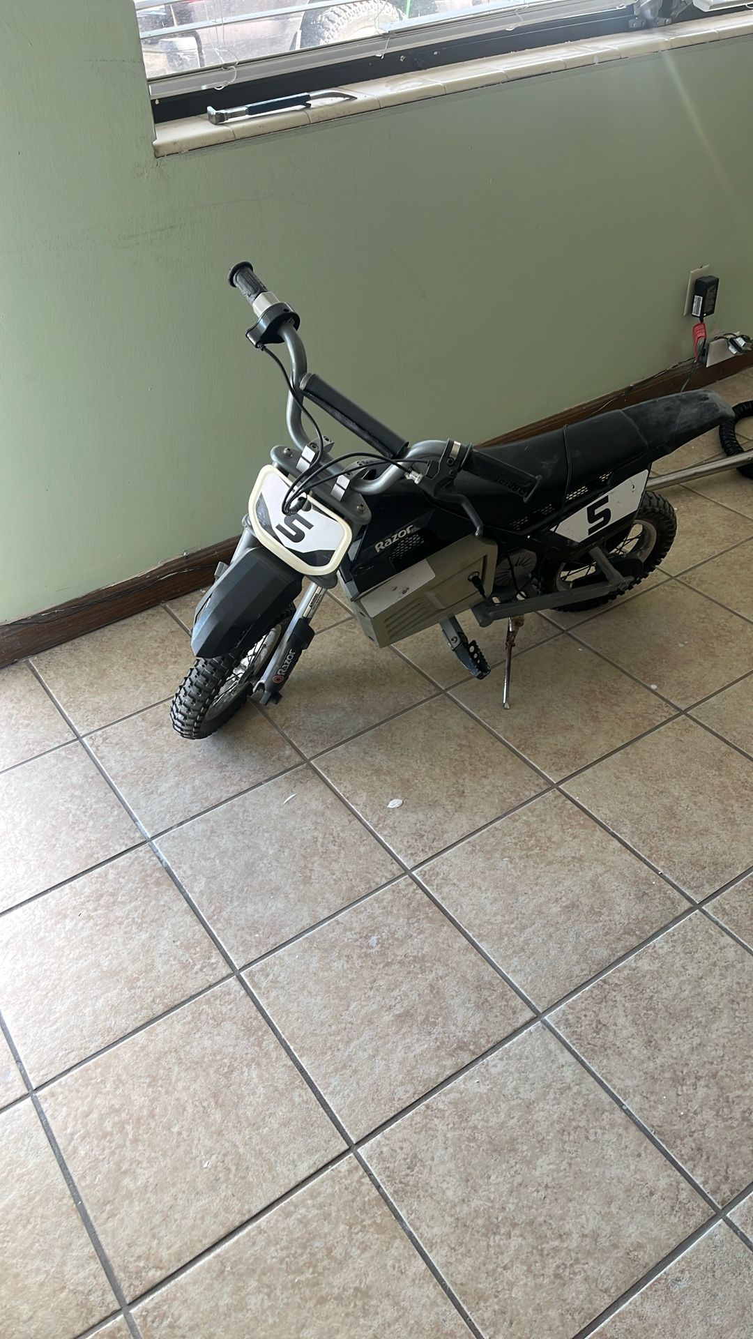 Free Kids Razor Motor Bike