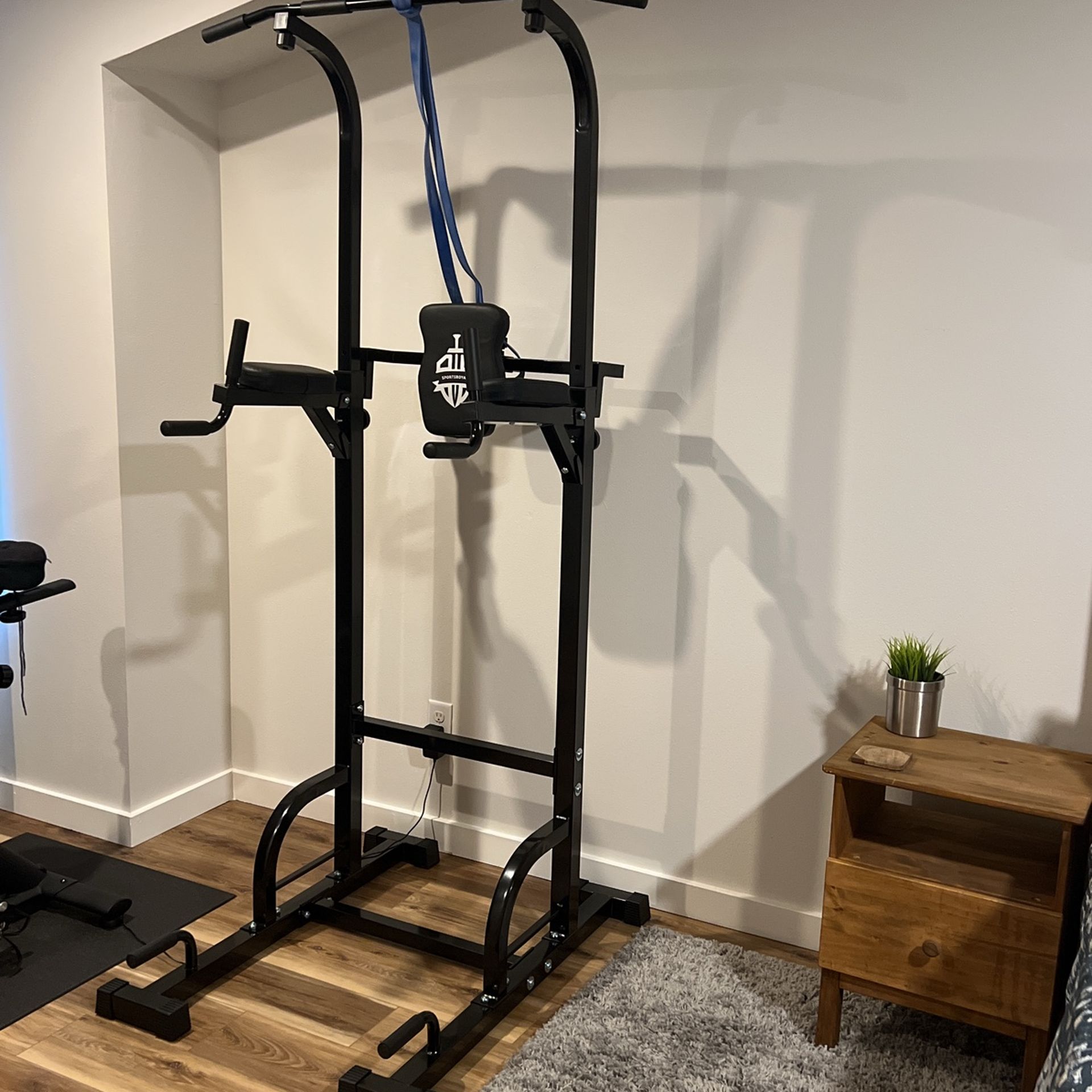 Sports Royals Power Tower